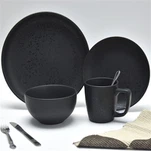 سیاہ رنگ کے ٹھنڈے ڈنر ویئر سیٹ